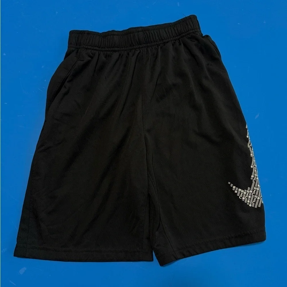 Nike Dri-FIT Boys Black Shorts. Size L. Perfect Condition.